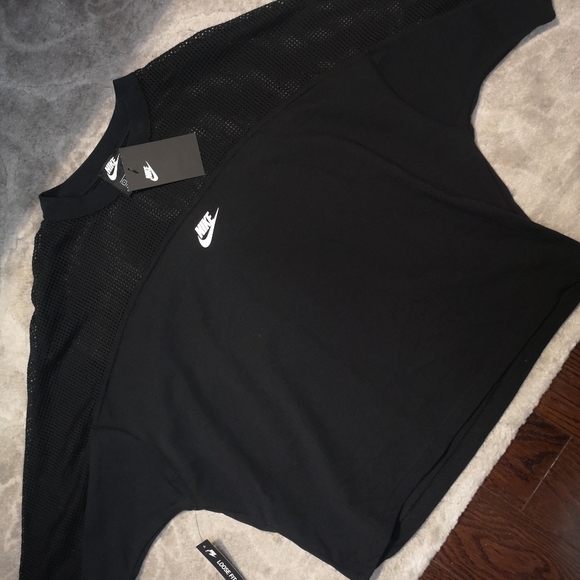 ⚡BNWT Nike ✔️ Mesh shoulder Tee - Picture 2 of 8